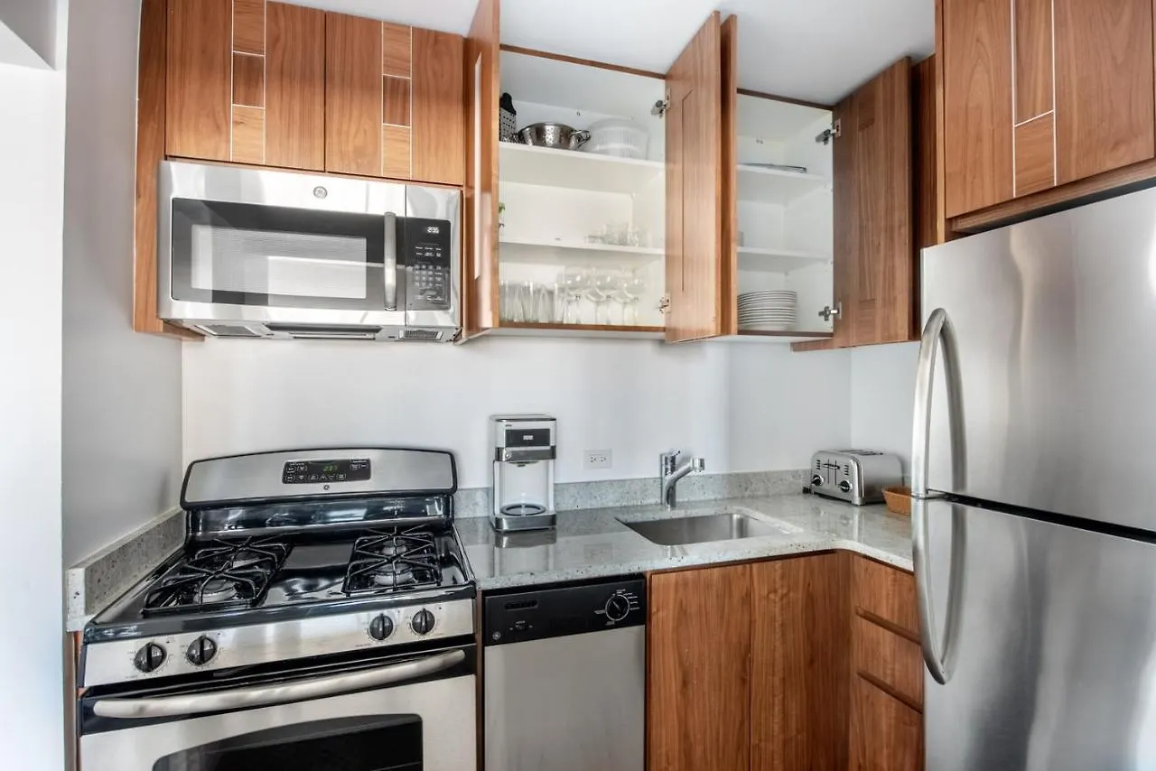 شقة Ues 1Br W Gym Doorman Balcony Stunning Roof Nyc-503 نيو يورك