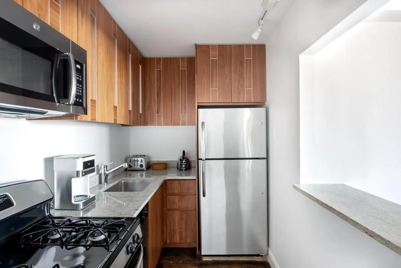 شقة Ues 1Br W Gym Doorman Balcony Stunning Roof Nyc-503 نيو يورك